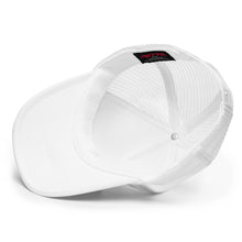 Load image into Gallery viewer, KAWAII SK8 TRUCKER HAT COCO
